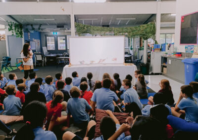 james-cook-primary-school-students-watching-chinese-shadow-puppet-performance